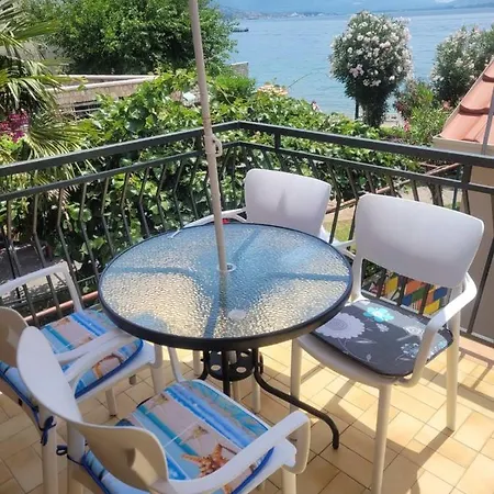 Riva Del Mare Apartment Bijela Exterior photo